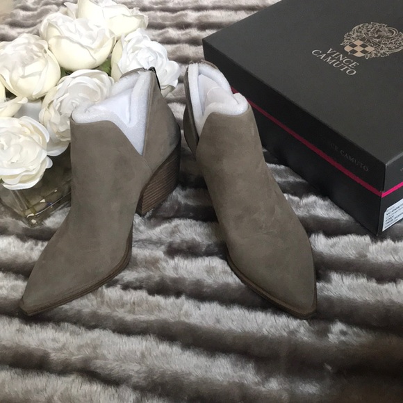 vince camuto gigietta foxy suede